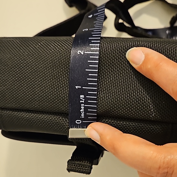 Vintage 2000s Pokémon Gold and Silver Gameboy Bag Fanny Pack - Picture 13 of 15